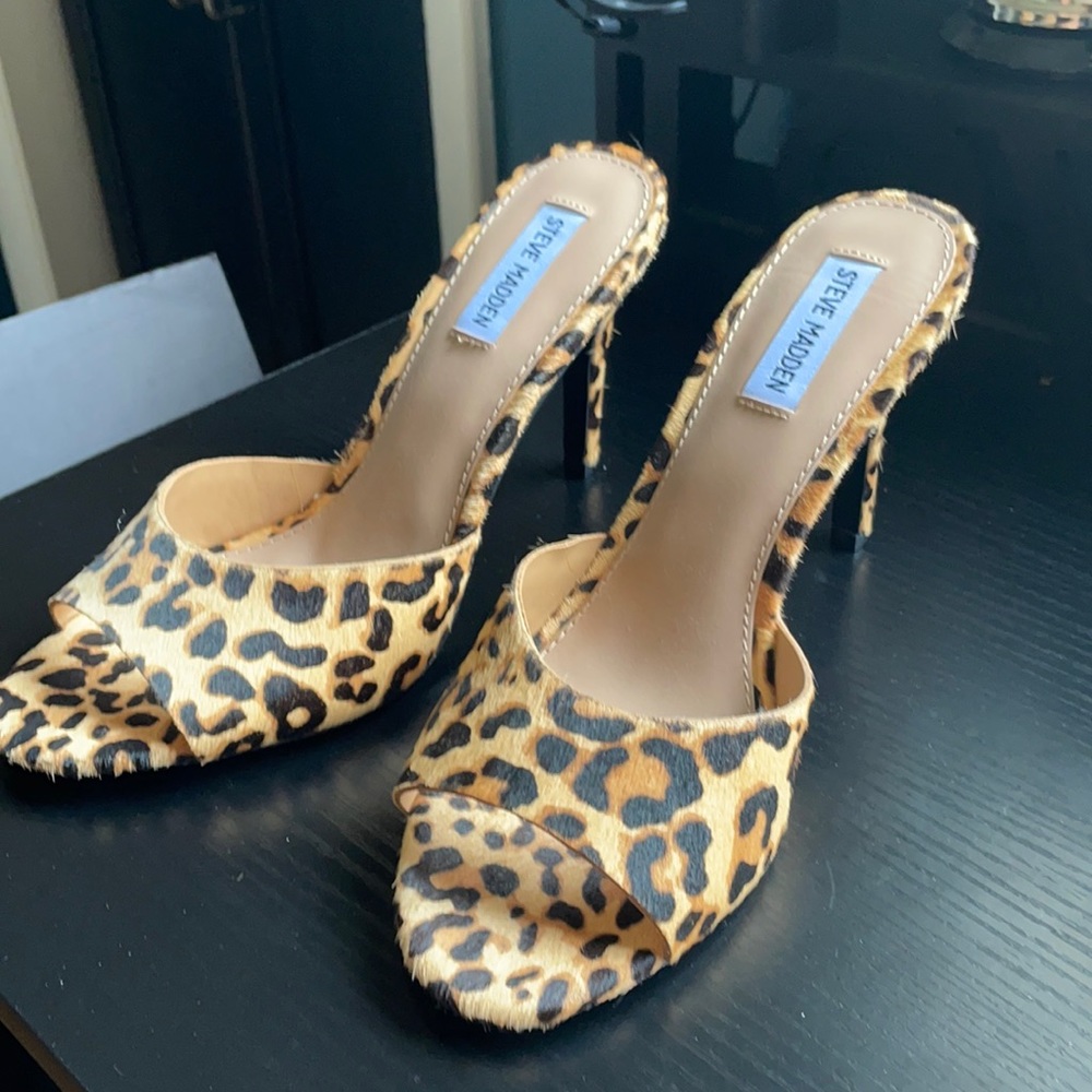 Steve Madden Leopard heels
